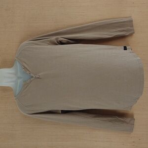 Alphalete 3 button long sleeve tee